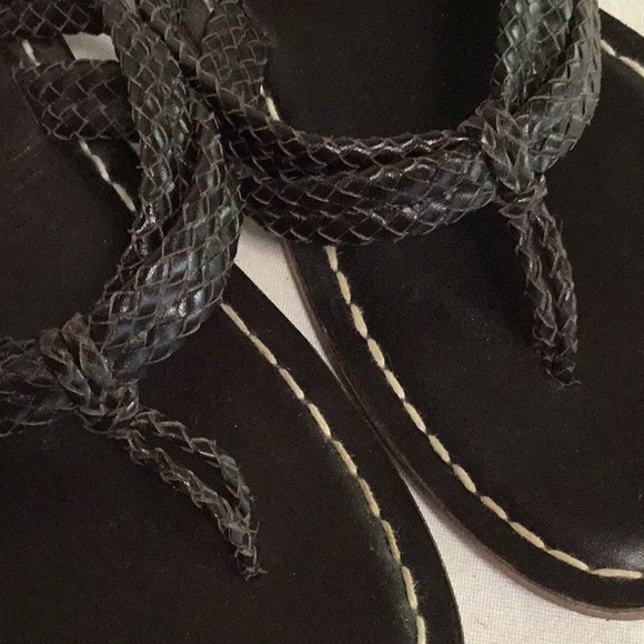 Bernardo Dark Chocolate Brown Classic Woven 9M Thong/Sandals - Picture 5 of 6